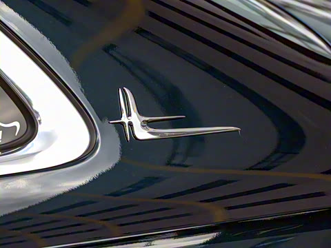 2025�� �Ŀ� E 300 L ʱ����