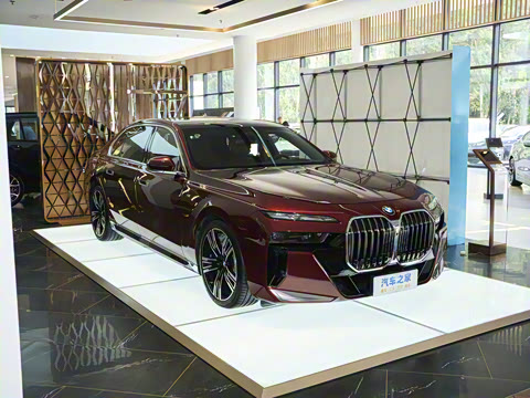 2023�� 740Li ������ M�˶���װ