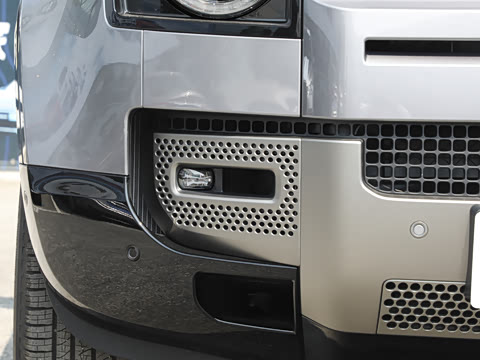 2023�� 110 3.0T P400 X-DYNAMIC HSE