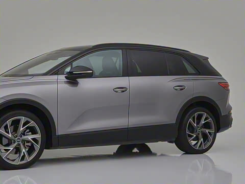 2023�� 50 e-tron quattro ��ҫ�� Ӱ��ʿ��