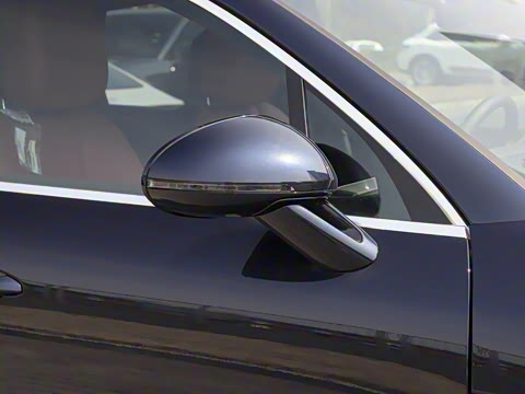 2022�� Macan 2.0T