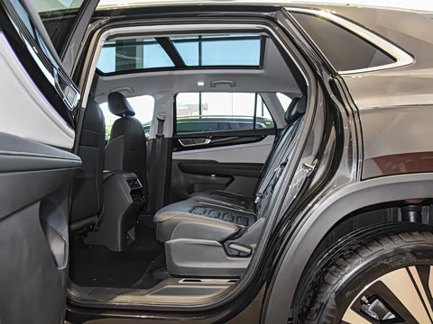 途昂x 2023款 380tsi 四驱尊享豪华版车厢座椅_大众_汽车图片_汽车之