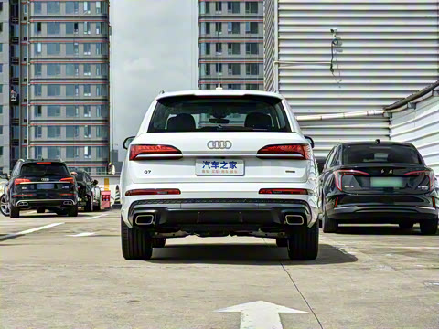 2025�� 55 TFSI quattro S line�˶���