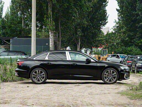 2025�� �Ŀ� 55 TFSI quattro �콢������