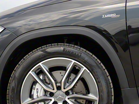 2022�� AMG GLA 35 4MATIC