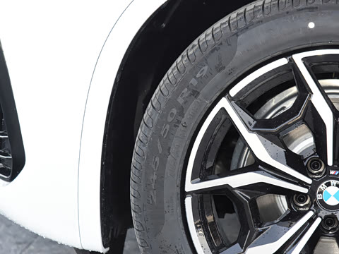 2022�� xDrive25i M�˶���װ