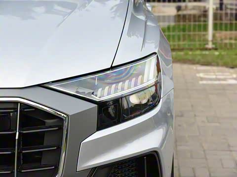 2019�� 55 TFSI ����������