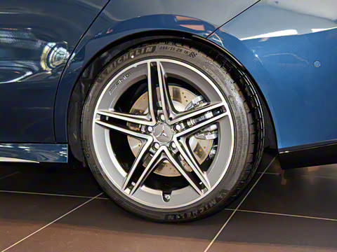 2022�� AMG CLA 45 4MATIC+