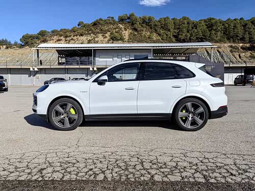 【图】cayenne新能源 2024款 cayenne s e-hybrid 3.
