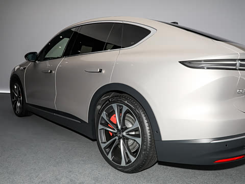 2023�� 100kWh �׷���
