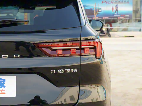 2022�� EcoBoost 170 ������