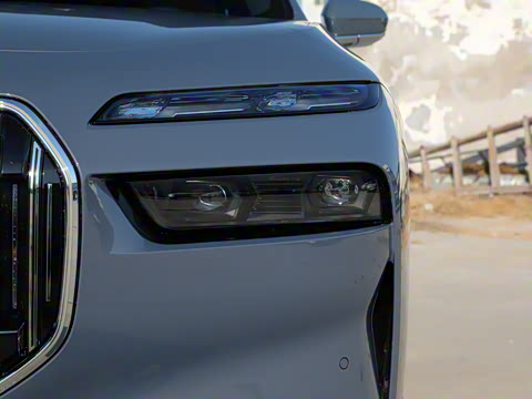 2023�� 740Li ������ ������װ