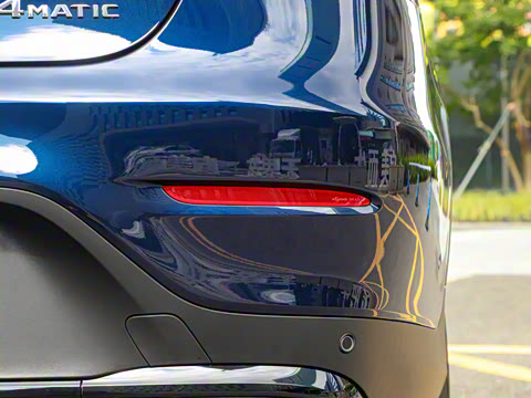 2023�� GLC 260 4MATIC ����SUV