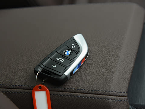 2021�� 325i M�˶���ҹ��װ