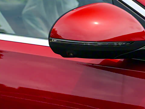 2025�� �Ŀ� C 260 L �˶���