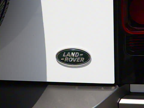 2023�� 110 3.0T P400 X-DYNAMIC HSE