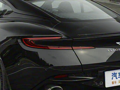 2025�� 4.0T V8 Coupe