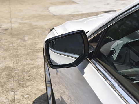 2025�� 28T ���з��а�