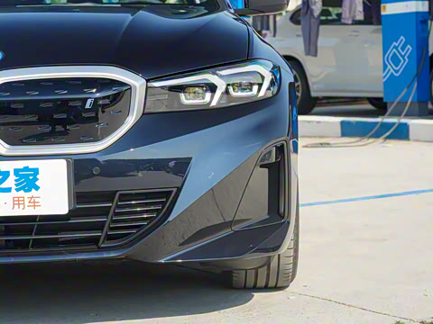 2022�� eDrive 35 L