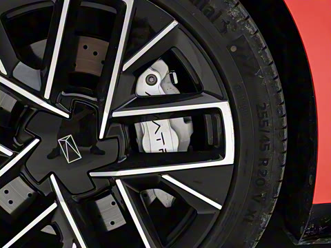 2025�� Ultra�����