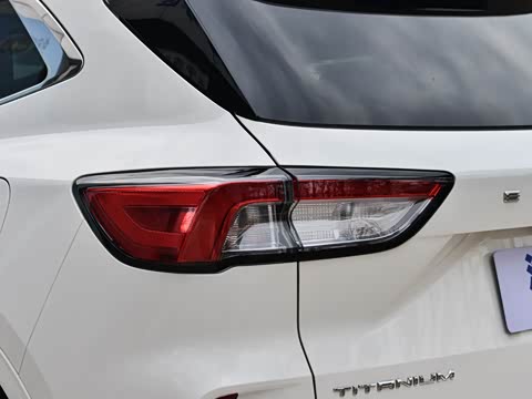 2020�� EcoBoost 245 ����������