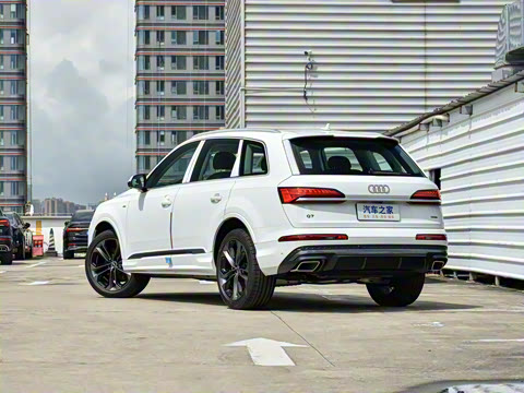 2025�� 55 TFSI quattro S line�˶���