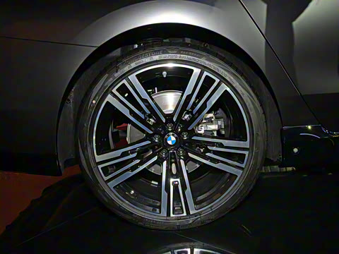 2023�� 740Li ������ M�˶���װ