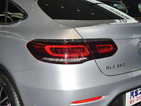 2023�� GLC 260 4MATIC ����SUV