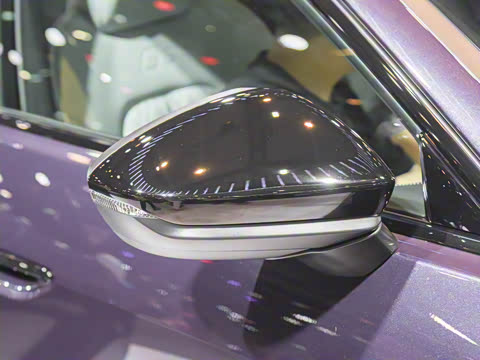 2026�� 2.0T �˶��� quattro