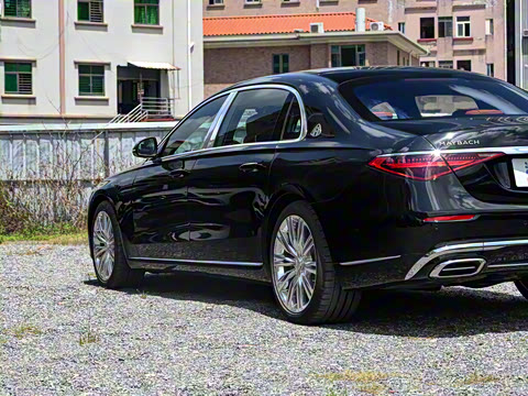 2025�� �Ŀ� S 580 4MATIC