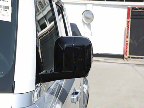 2023�� 110 3.0T P400 X-DYNAMIC HSE