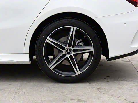 2020�� A 220 L 4MATIC �˶��γ�