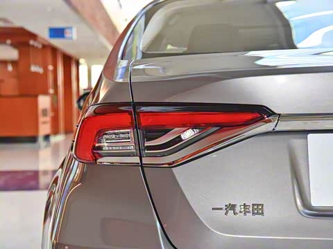 2019�� ˫�� 1.8L E-CVT GL-i��Ӣ��