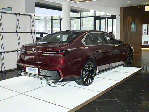 2023�� 740Li ������ M�˶���װ