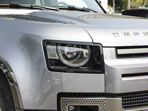 2023�� 110 3.0T P400 X-DYNAMIC HSE