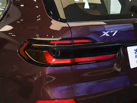 2024�� xDrive40i ������M�˶���װ