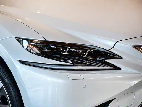 2018�� 350 ׿Խ�� ��V