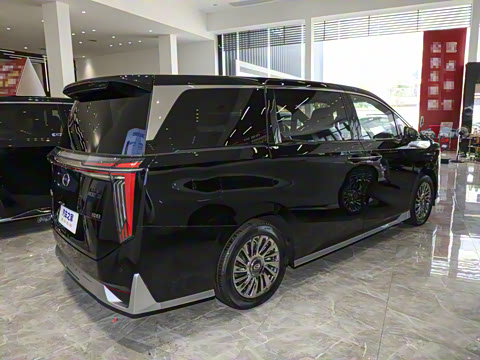 2023�� ��ʦϵ�� 400T �콢��