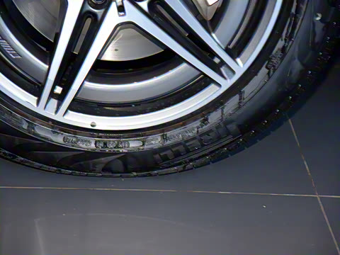 2022�� EQC 400 4MATIC