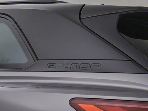 2023�� 50 e-tron quattro ��ҫ�� Ӱ��ʿ��