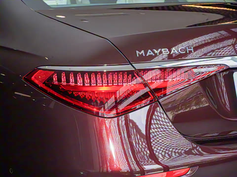 2025�� �Ŀ� S 480 4MATIC