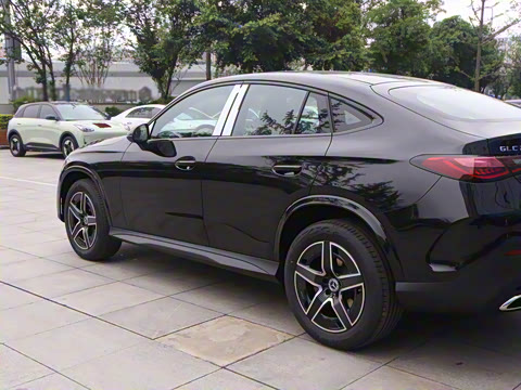 2025�� �Ŀ� GLC 260 4MATIC ����SUV