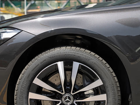 2022�� �Ŀ� S 400 L ������