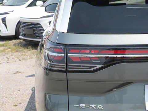 2026�� 450TSI �������� 6��