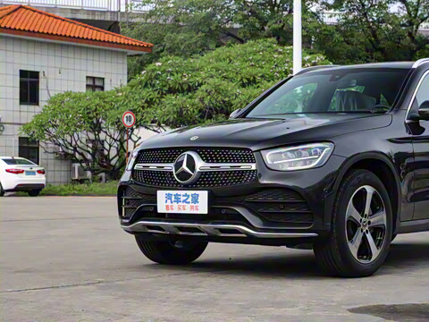 2022�� �Ŀ��� GLC 260 L 4MATIC ������