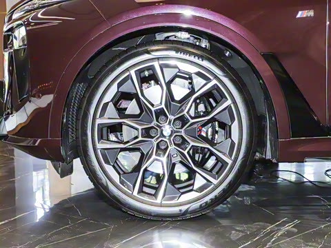 2024�� xDrive40i ������M�˶���װ