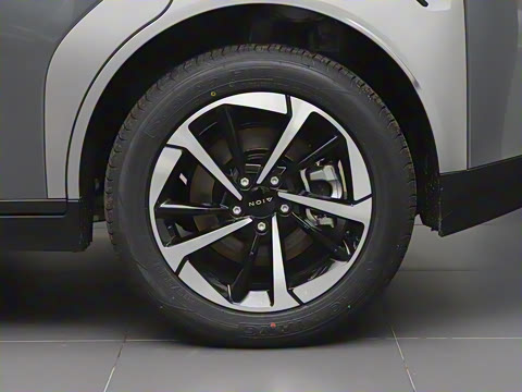 2025�� Plus 510 ������