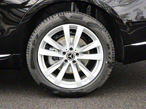 2022�� �Ŀ� S 400 L ������