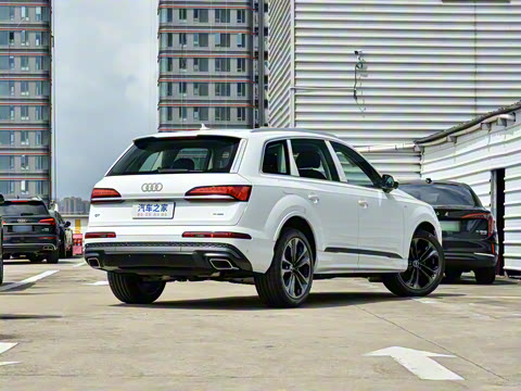 2025�� 55 TFSI quattro S line�˶���