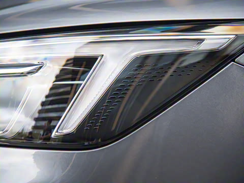 2020�� 300TGI �Զ�ˬ����Ļ�Ǽ�Supreme��